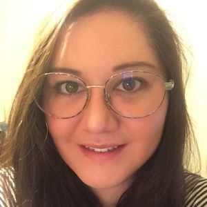 Meet your Posher, Rebecca